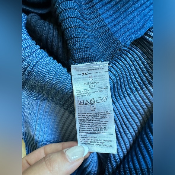 Banana Republic ribbed ombré midi dress - Picture 7 of 9